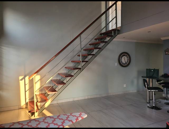 3 BEDROOM DUPLEX TO LET IN WATERVAL EAST